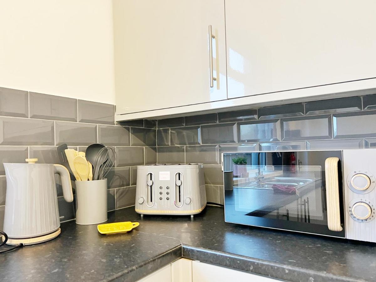 Cheerful 3 Bedroom Home With Netflix And Wi-Fi Мидлтон Экстерьер фото